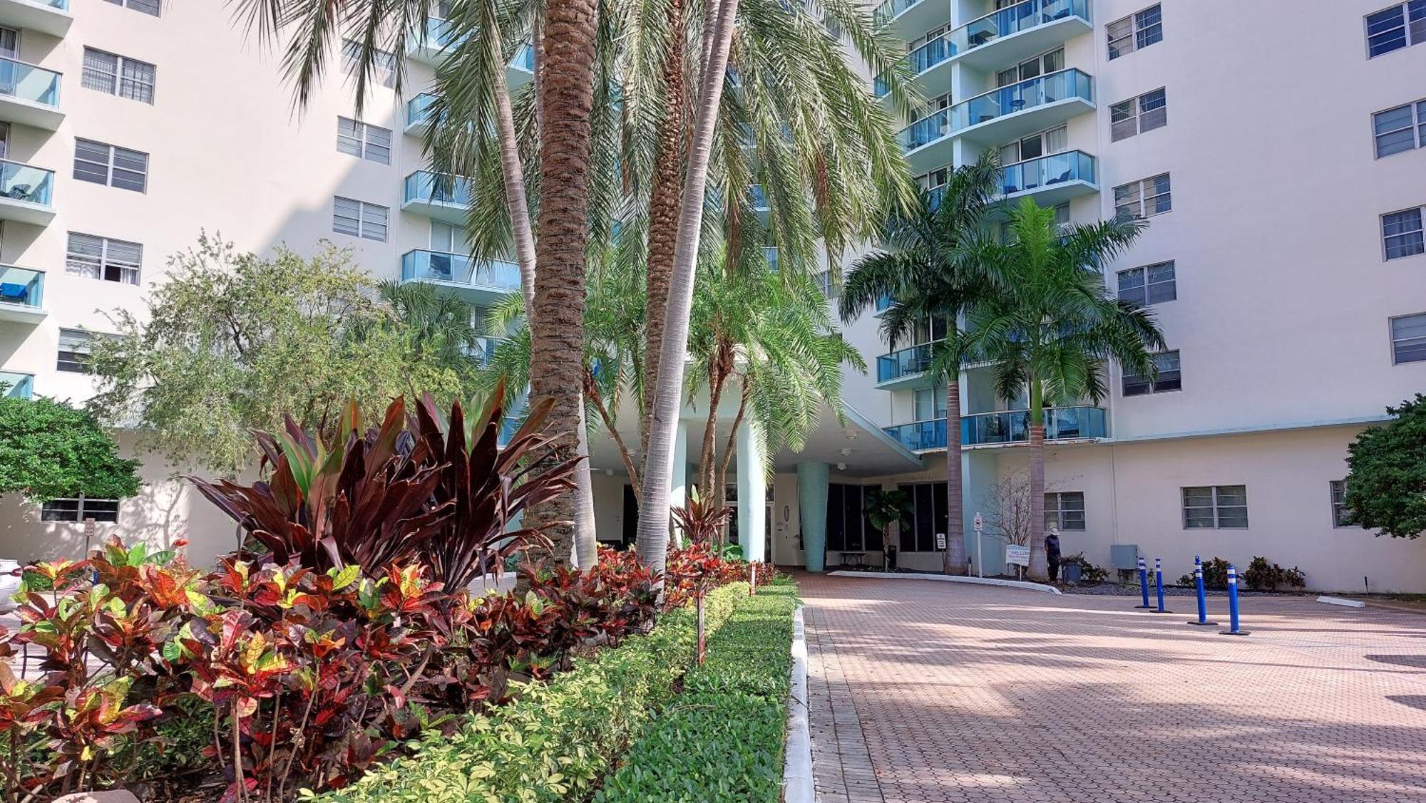 The Tides Apartments On The Beach Голливуд Экстерьер фото