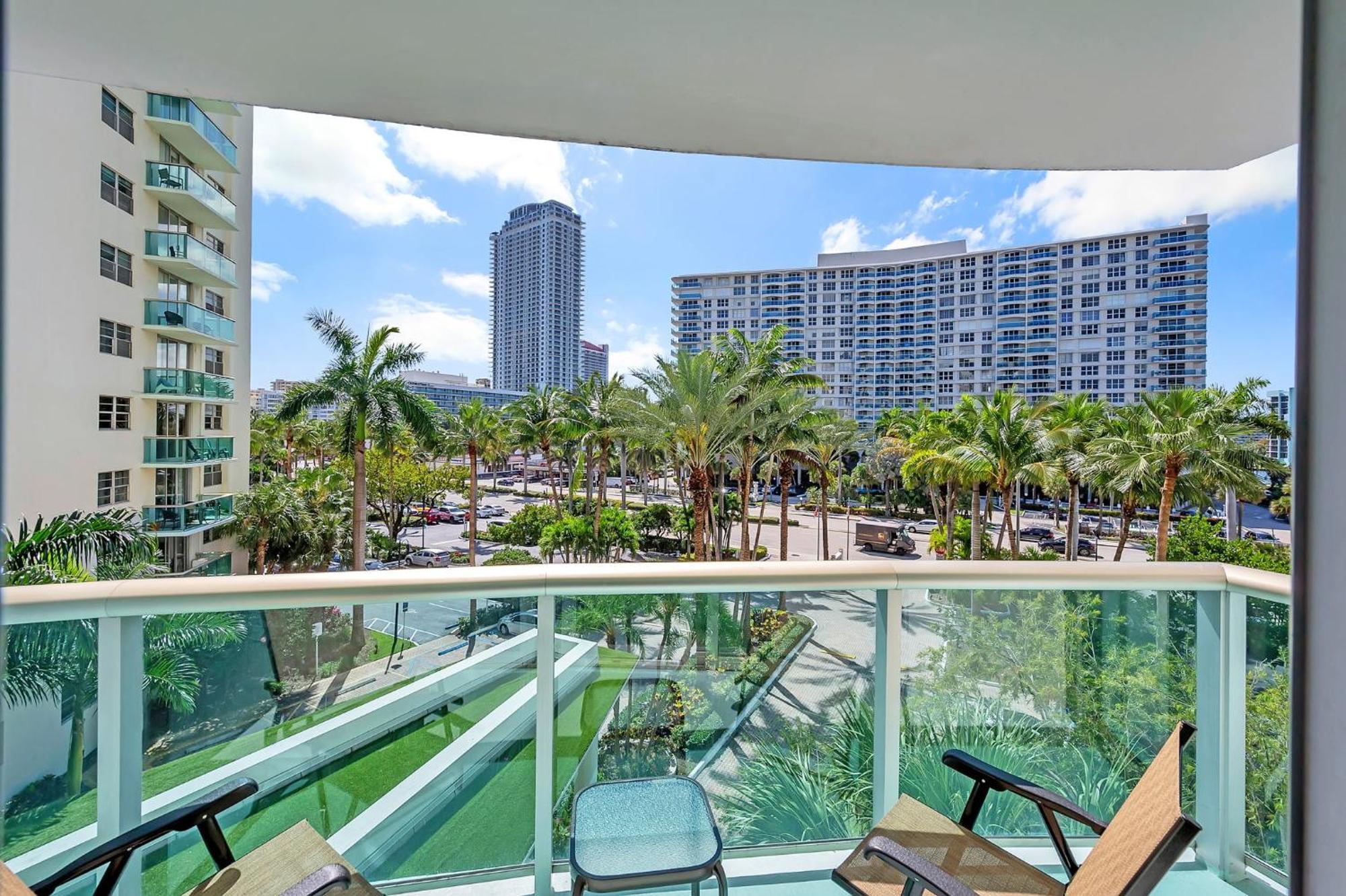 The Tides Apartments On The Beach Голливуд Экстерьер фото