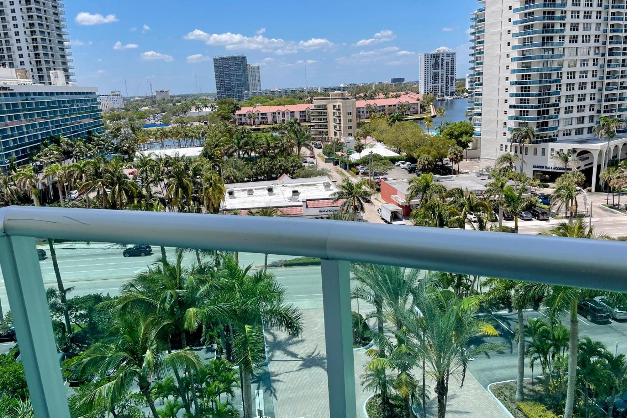 The Tides Apartments On The Beach Голливуд Экстерьер фото